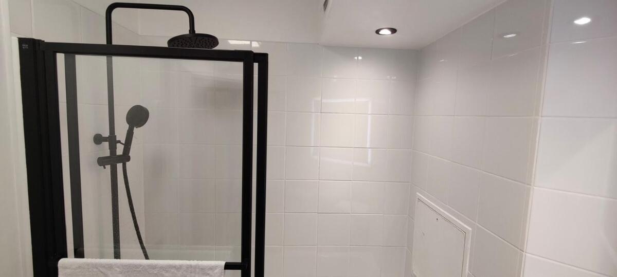 Paris Expo Suite Appartement & Parkings Dans Un Hotel 4 Etoiles, Porte De Versailles - Check In Autonome 24-7 Issy-les-Moulineaux Dış mekan fotoğraf